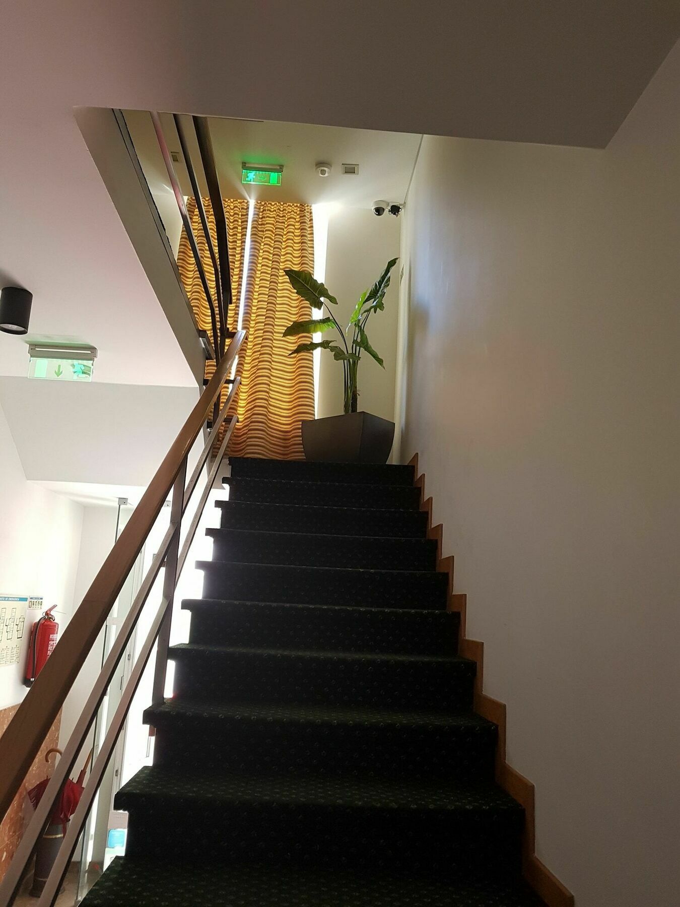Hotel Zenite Angra do Heroismo Exterior photo